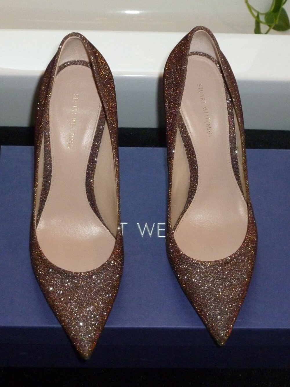 Stuart Weitzman Chicster Bronze Nighttime Stiletto Pumps 8M (Org. Box Included)